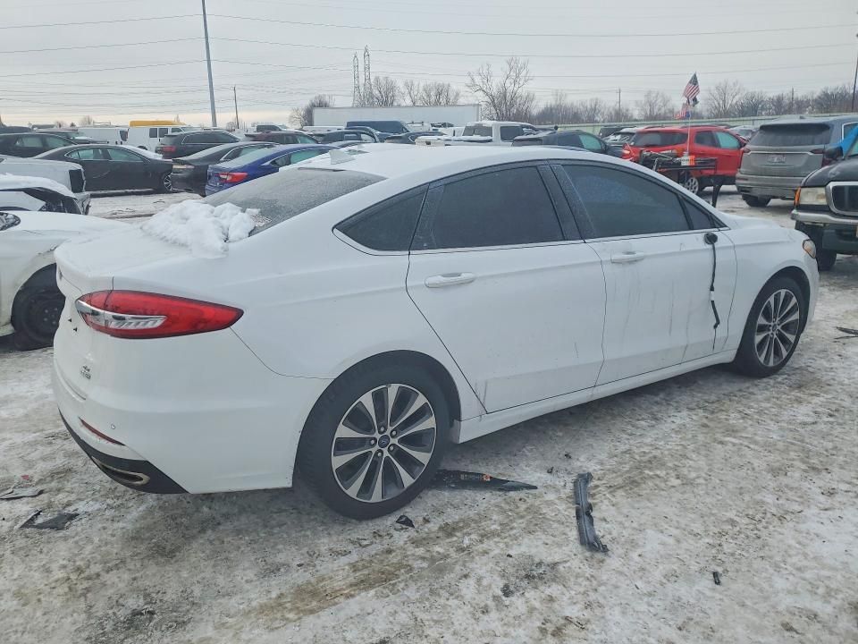 2020 Ford Fusion se