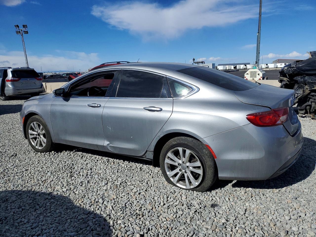 2016 Chrysler 200 Limited