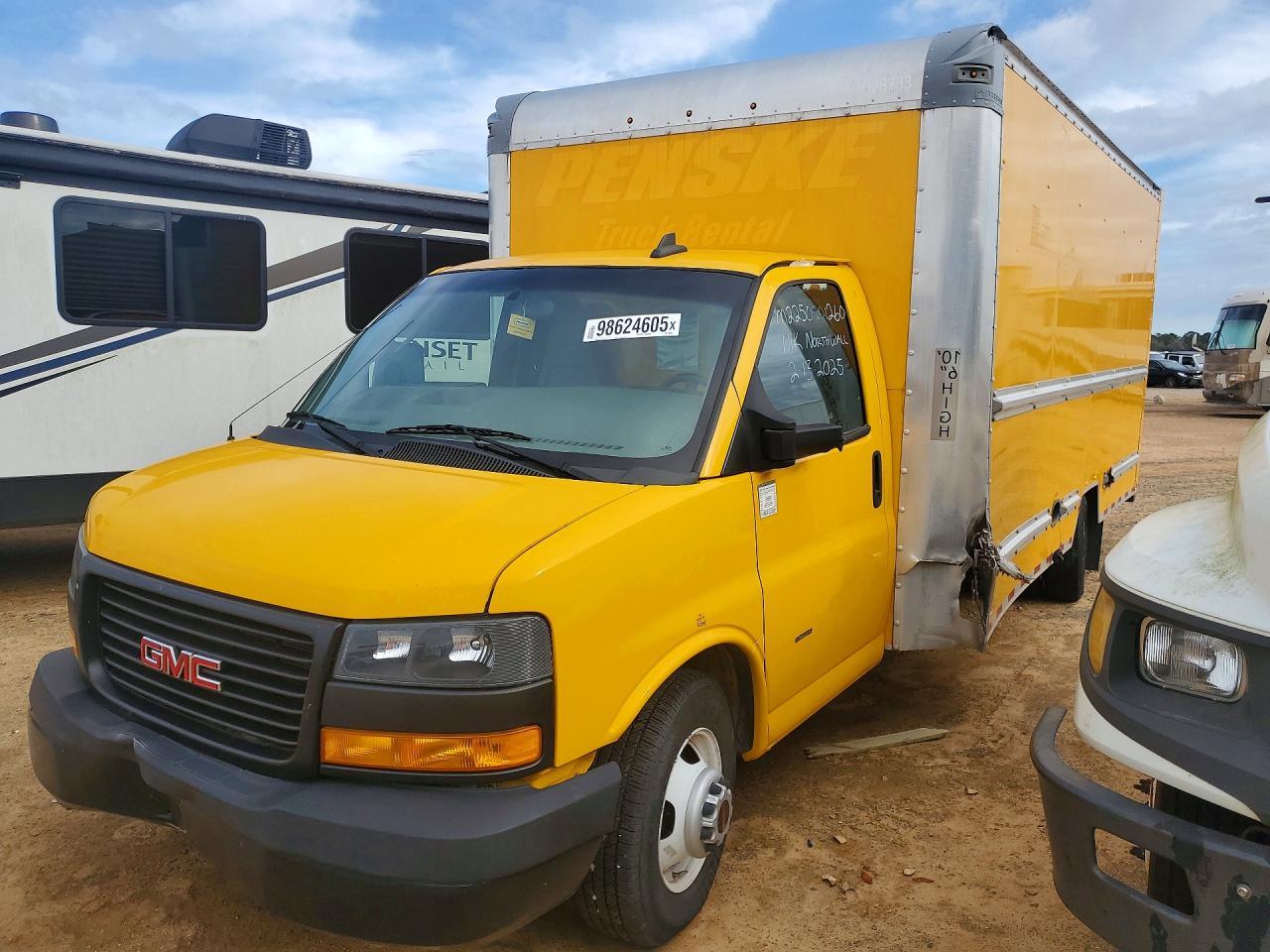 2023 GMC Savana BOX Truck