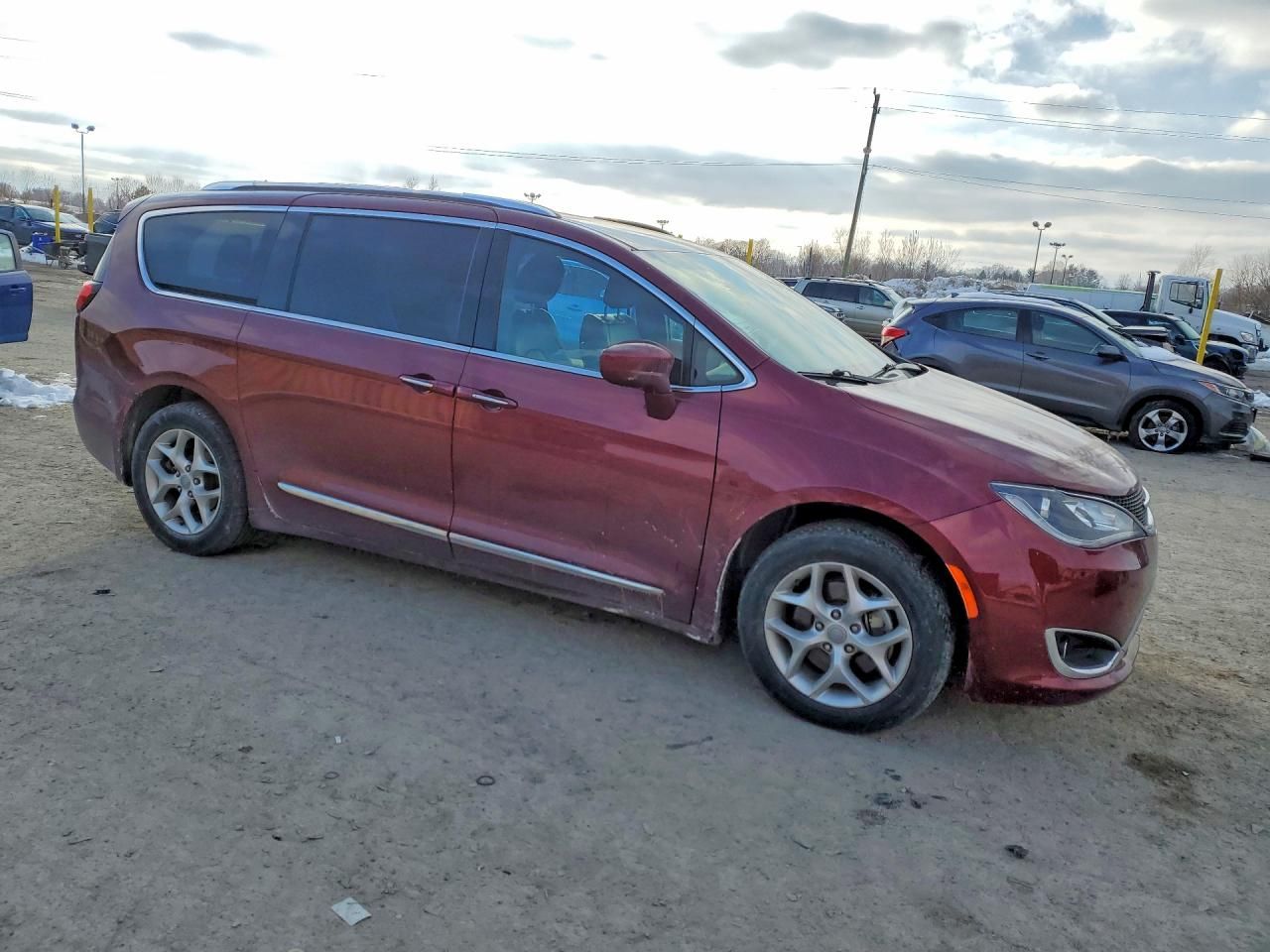2020 Chrysler Pacifica Touring l