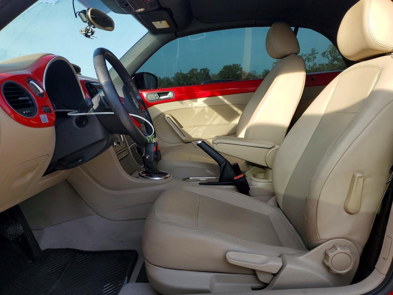 2014 Volkswagen Beetle