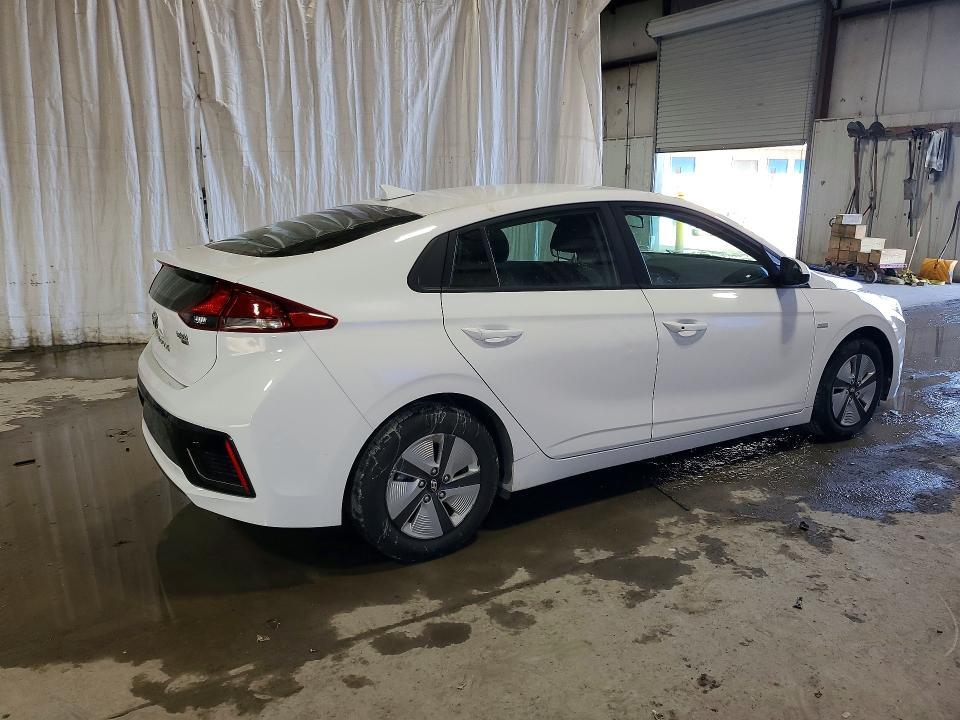 2017 Hyundai Ioniq Hybrid Blue