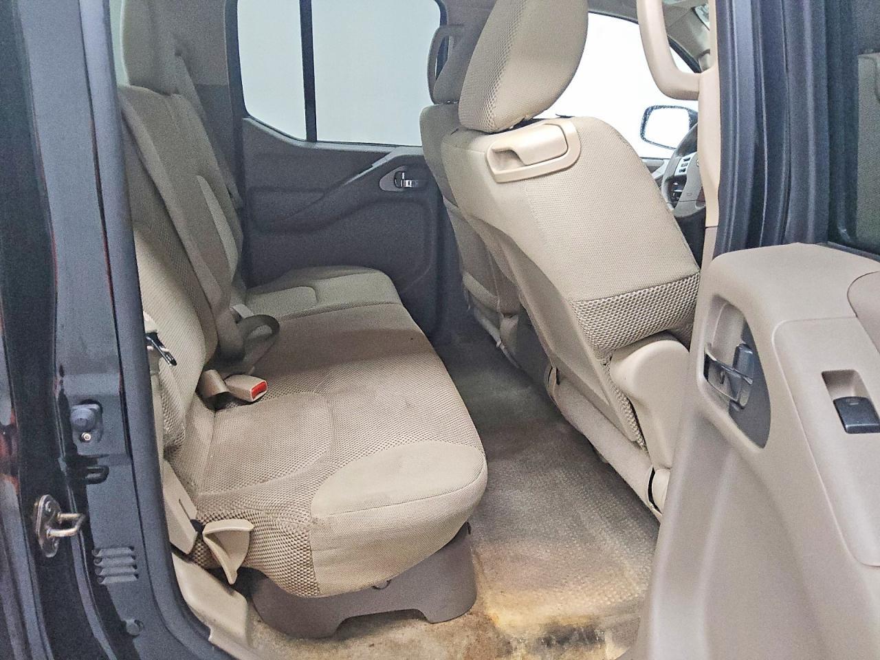 2014 Nissan Frontier S