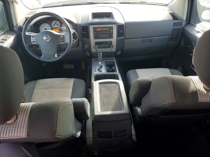 2011 Nissan Titan sv