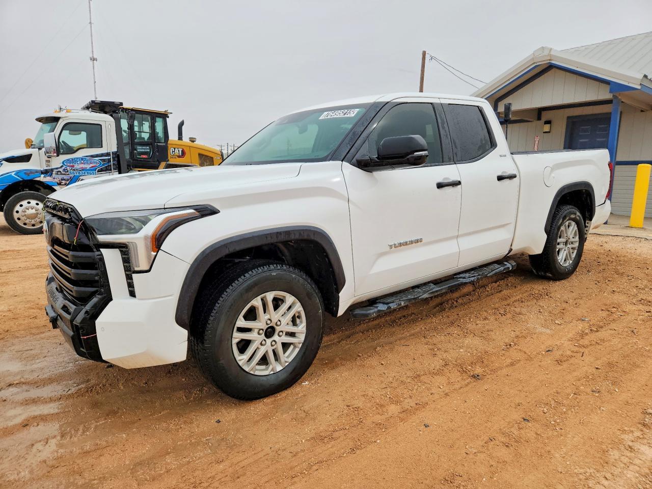 2023 Toyota Tundra Double cab sr