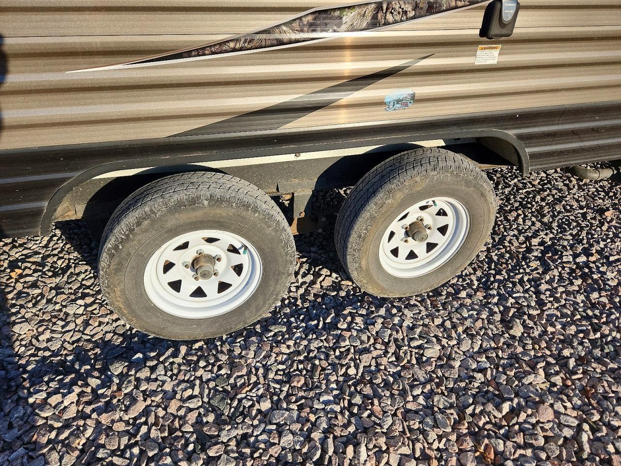 2019 Starcraft Mossy OAK Camper