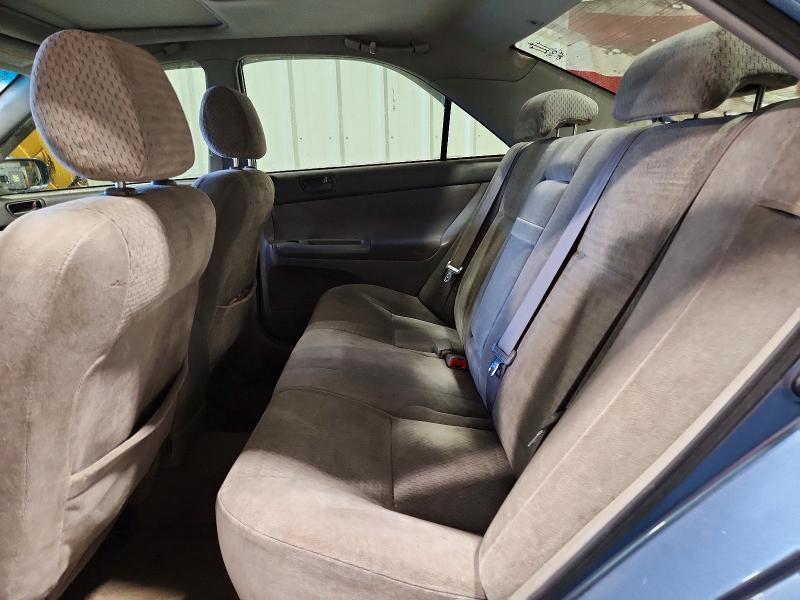 2002 Toyota Camry le