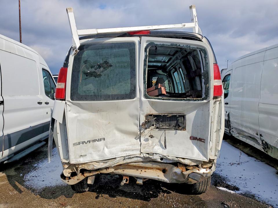 2018 GMC Savana 2500 Utility / Service van