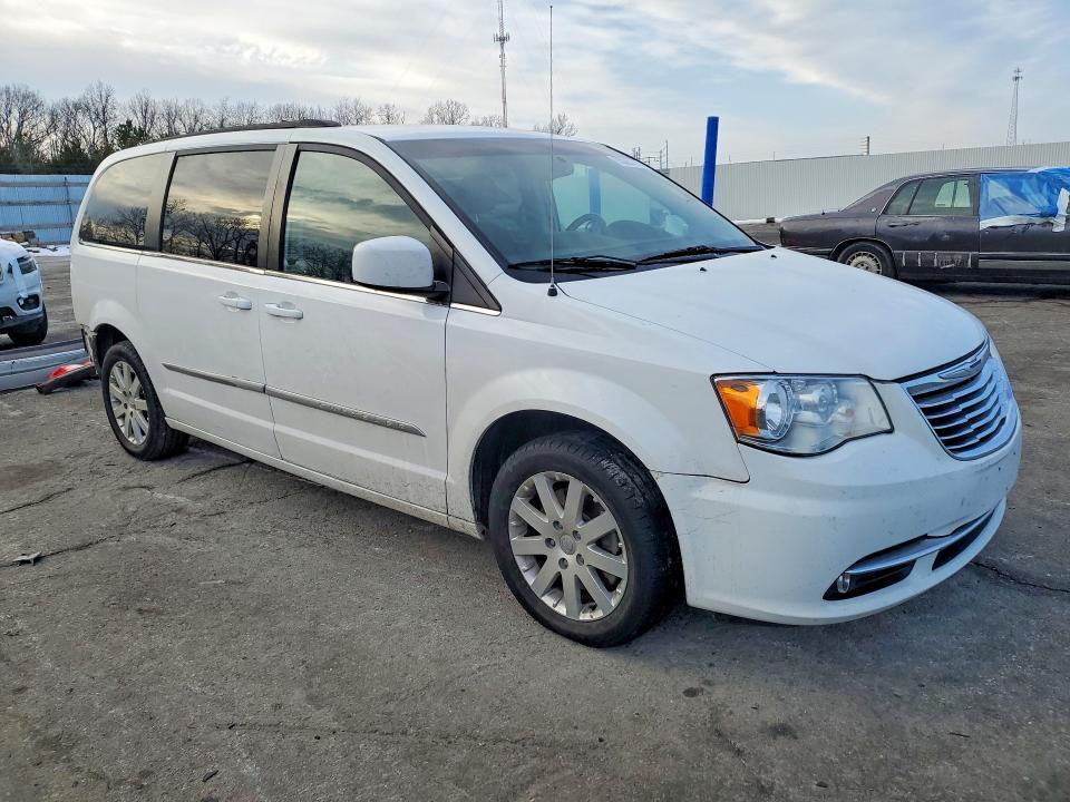 2016 Chrysler Town & Country Touring