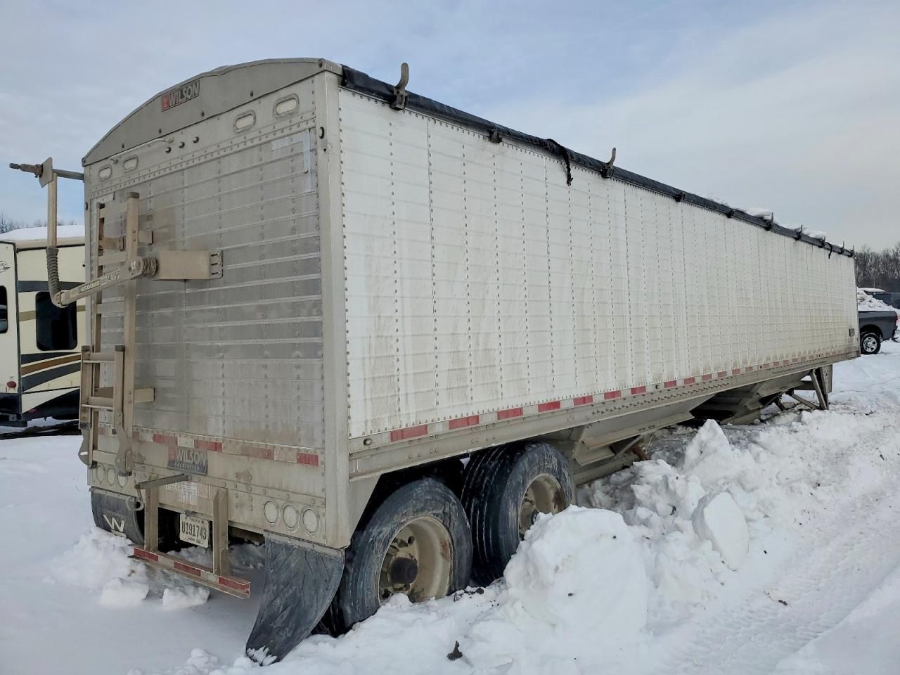 2019 Wilson Hopper Bottom Grain Trailer