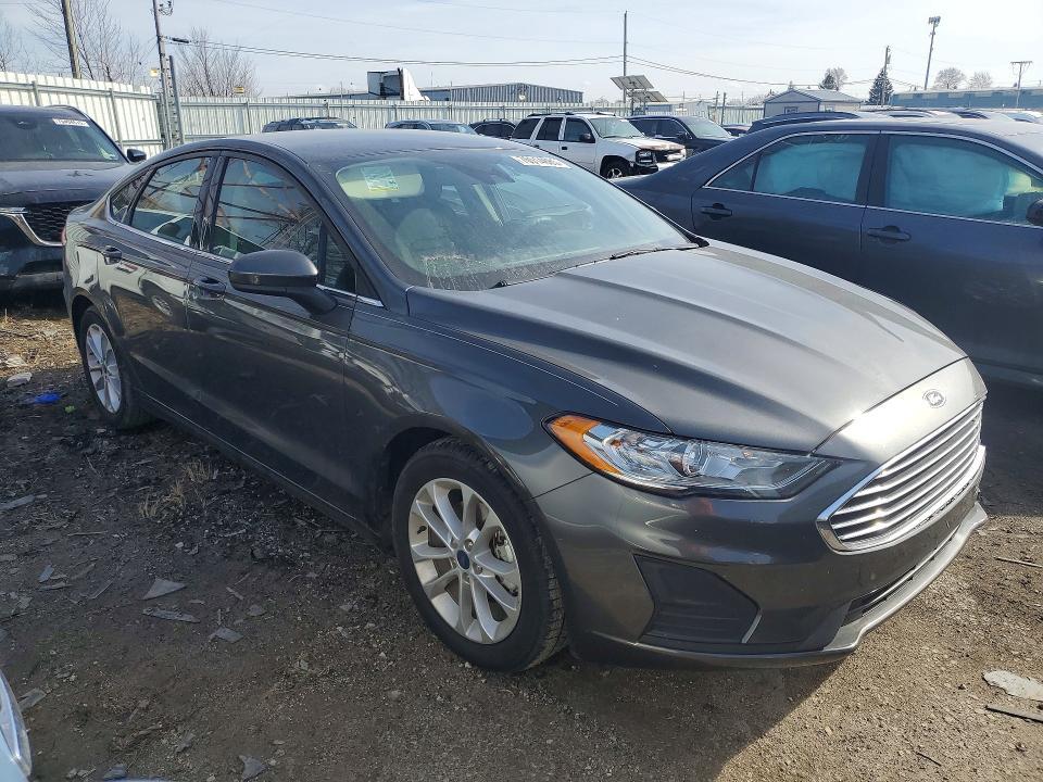 2019 Ford Fusion se