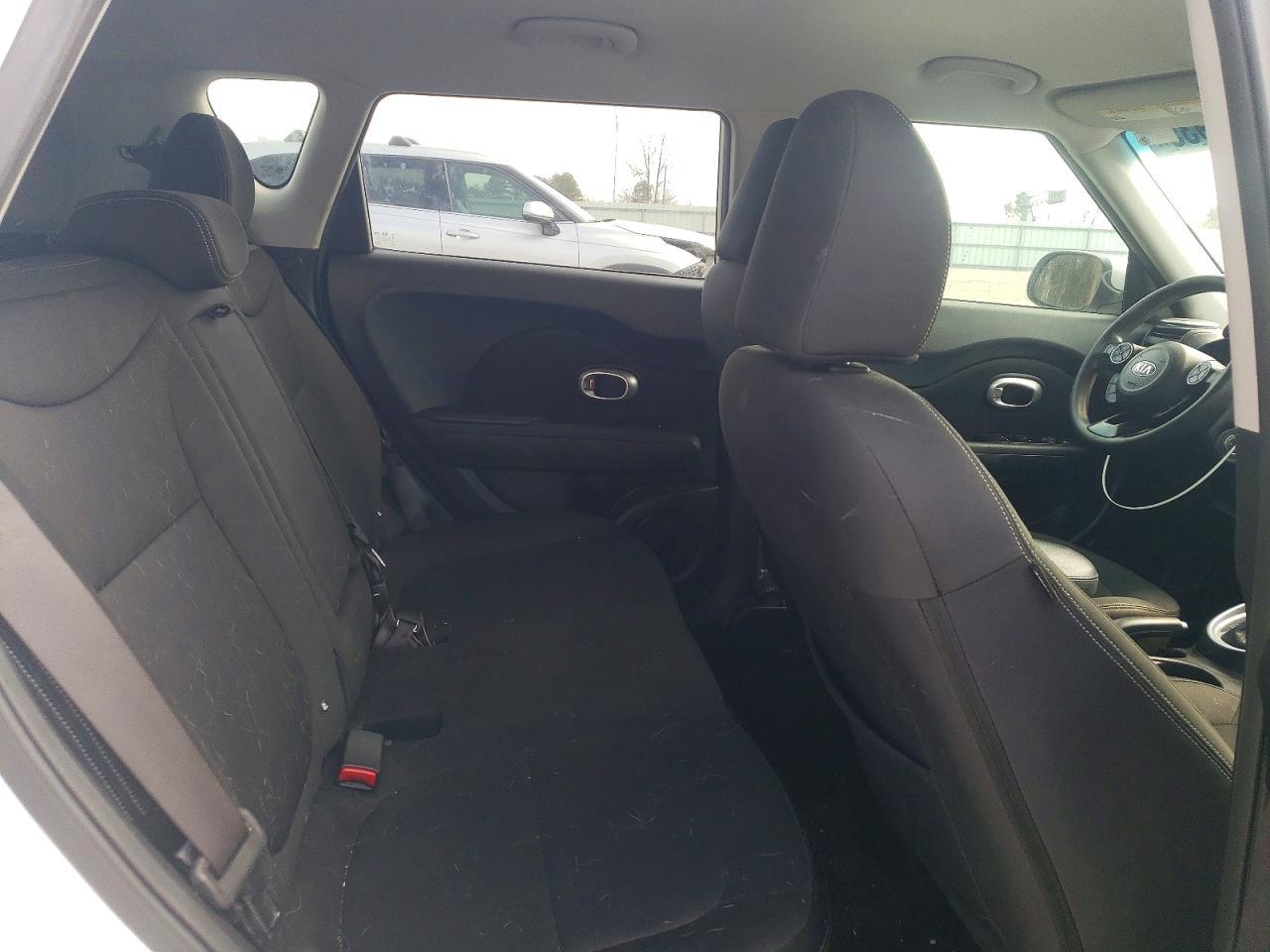 2014 KIA Soul Base