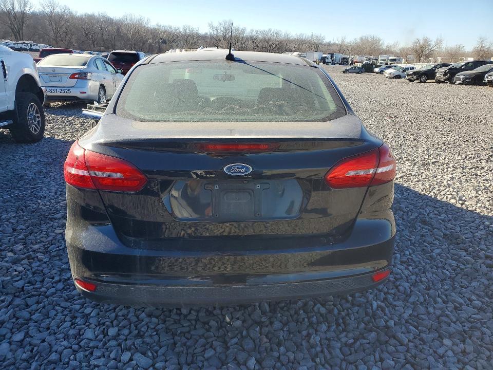 2016 Ford Focus se