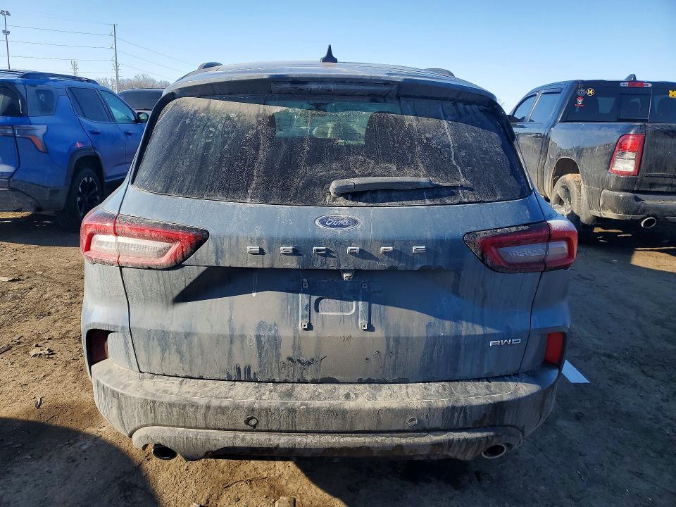 2025 Ford Escape st Line