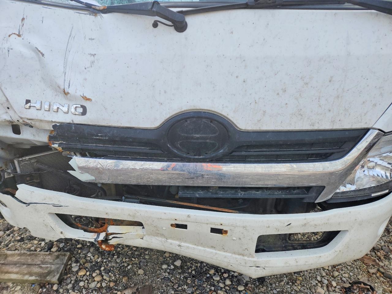 2019 Hino 155 BOX Truck