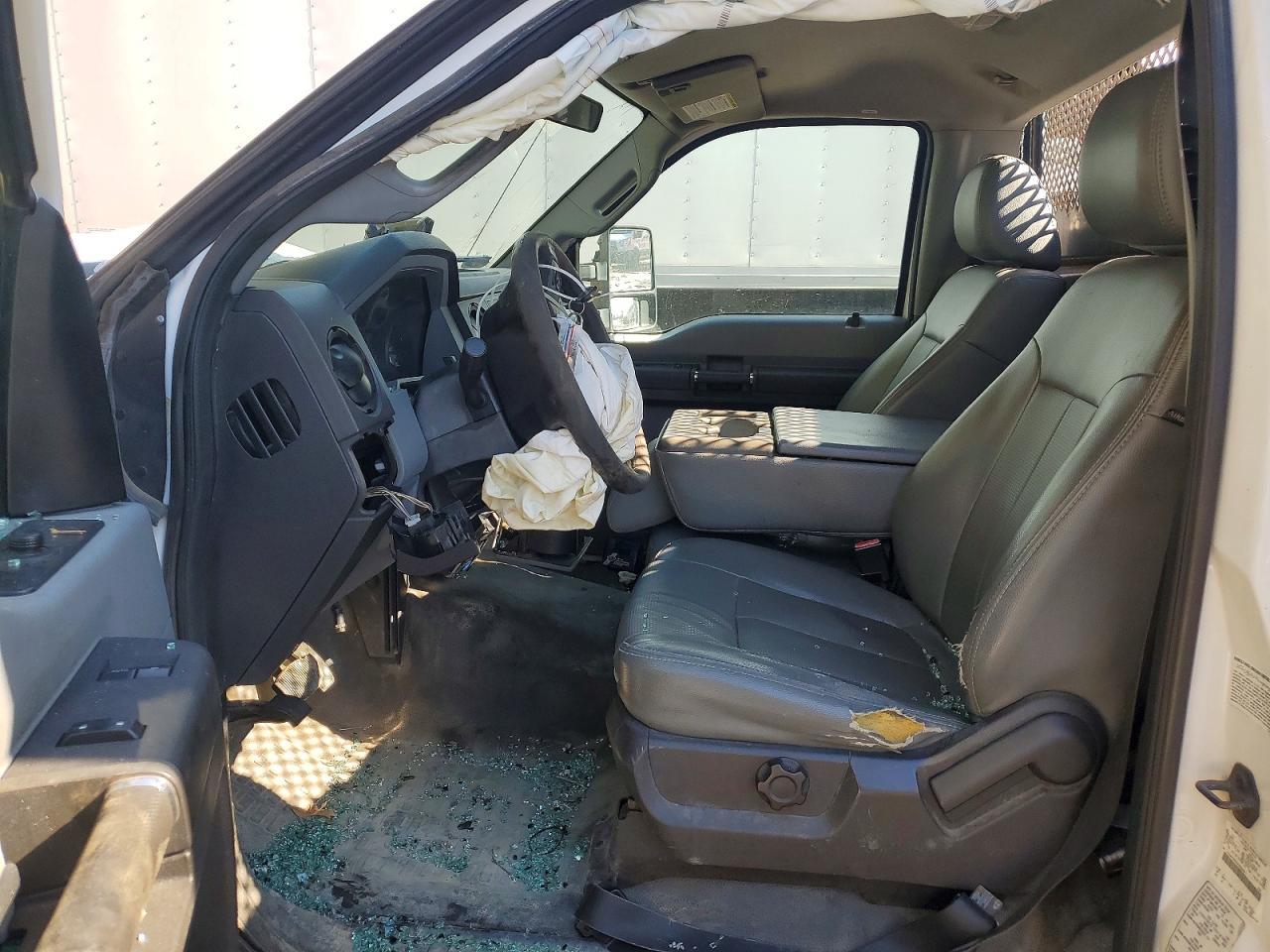 2012 Ford F350 Super Duty Flatbed Truck