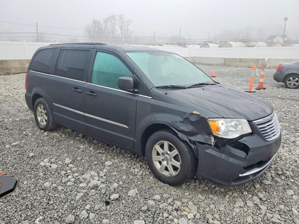 2012 Chrysler Town & Country Touring