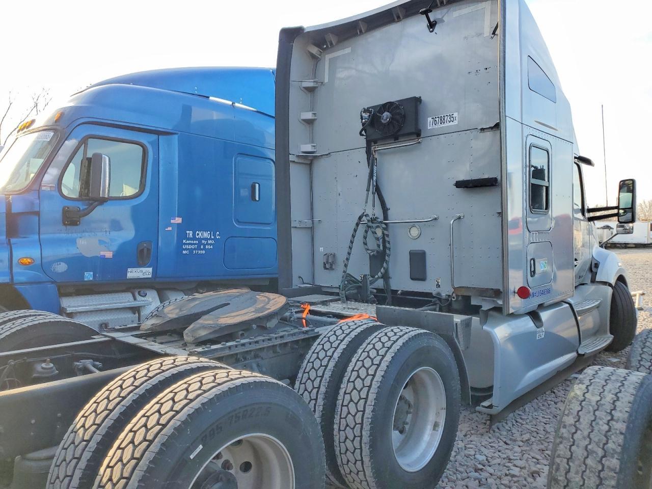 2020 Kenworth Construction T680