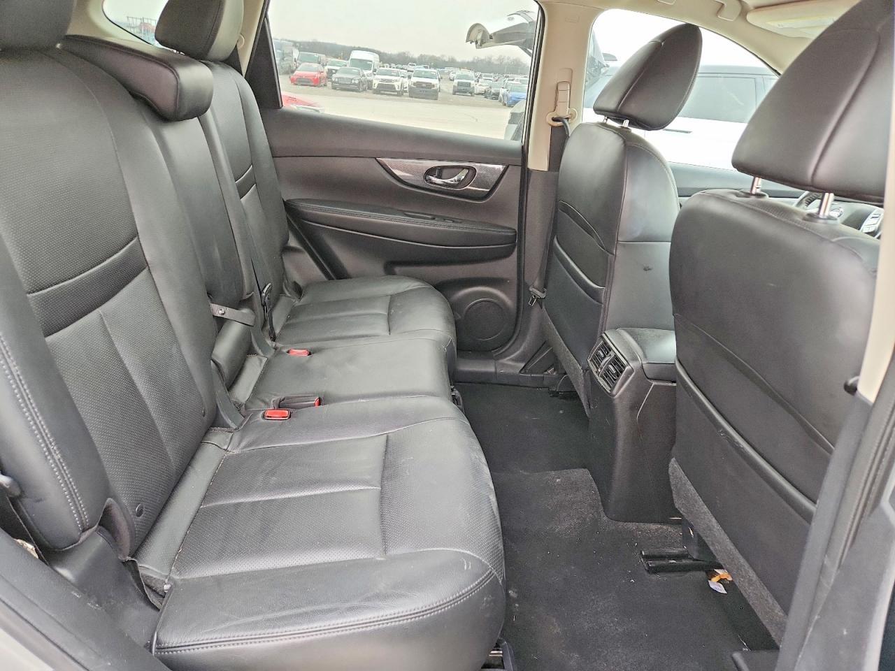 2015 Nissan Rogue s
