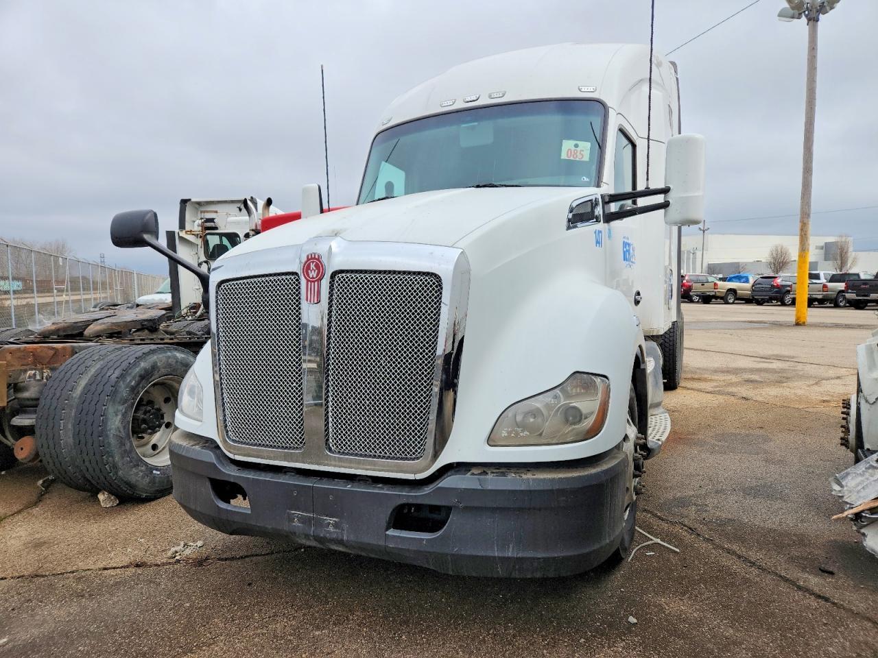 2019 Kenworth T680 Semi Truck
