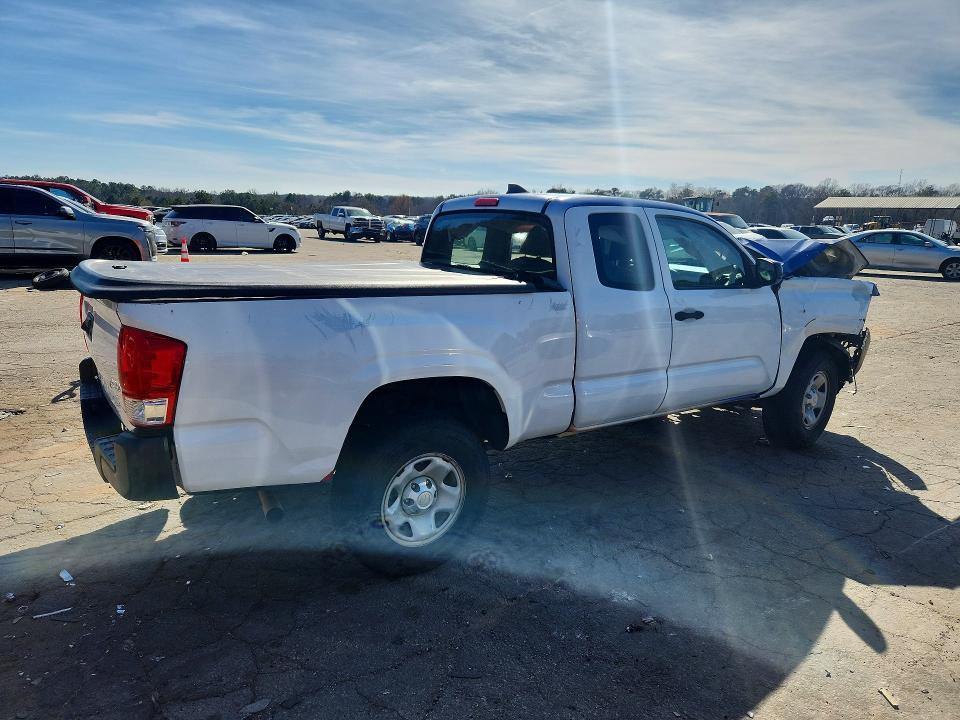 2017 Toyota Tacoma SR