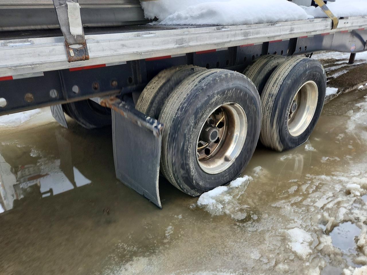 2020 Utility TS2CHA Side Curtain Trailer