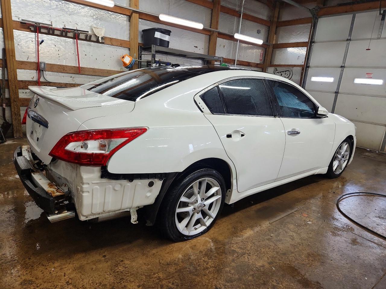 2009 Nissan Maxima s