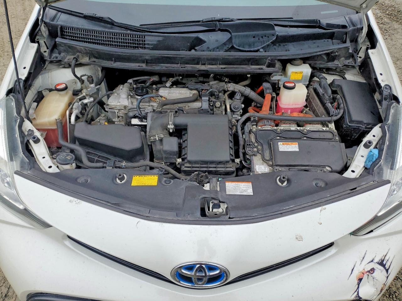 2015 Toyota Prius v Three