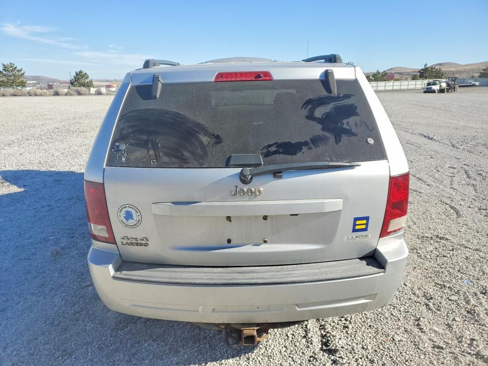 2006 Jeep Grand Cherokee Laredo