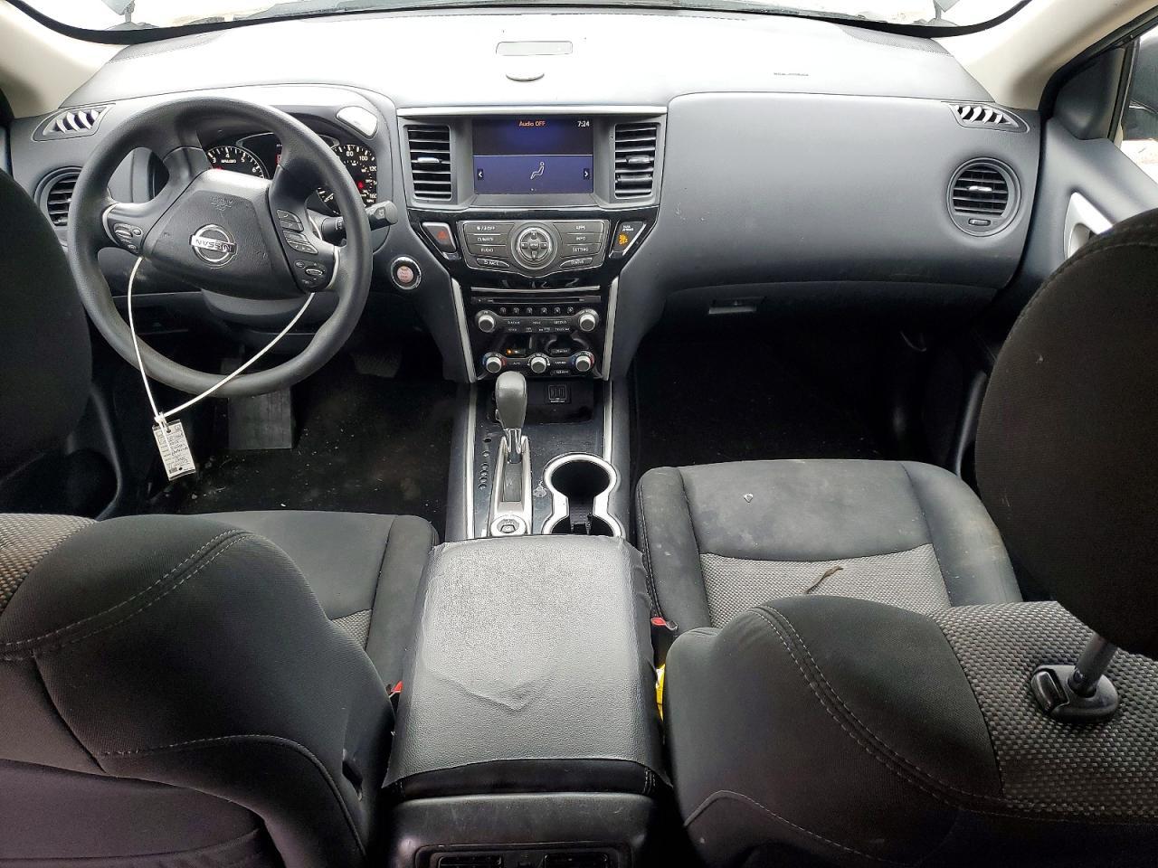 2018 Nissan Pathfinder s