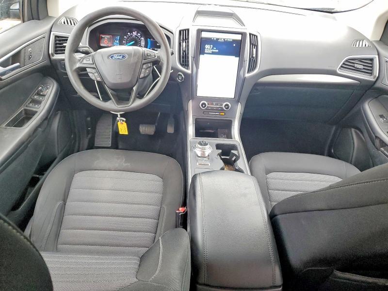 2022 Ford Edge se