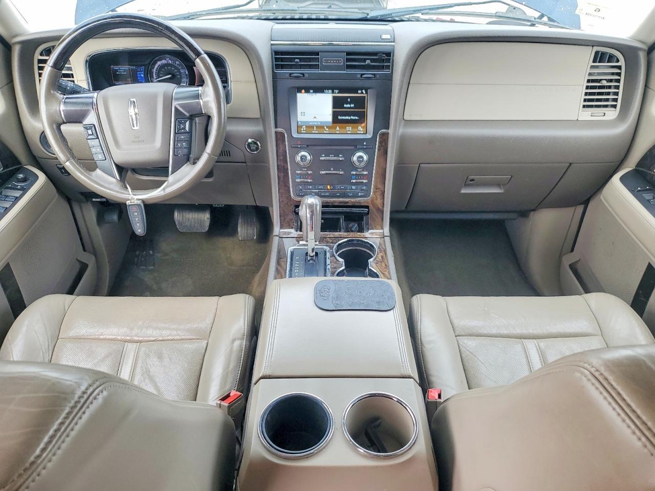 2016 Lincoln Navigator Select