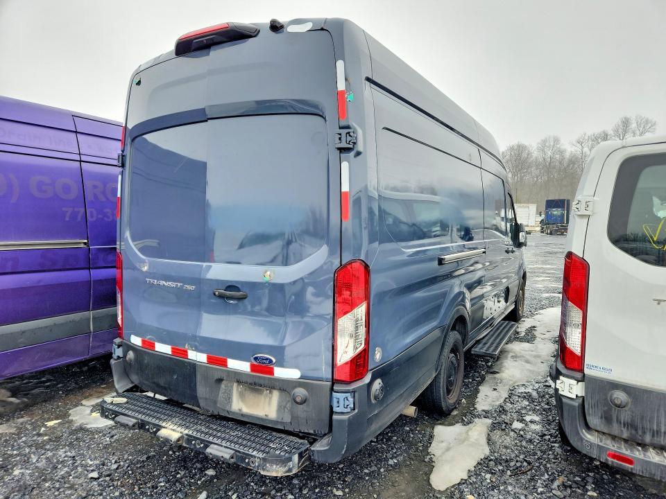 2020 Ford Transit T-250