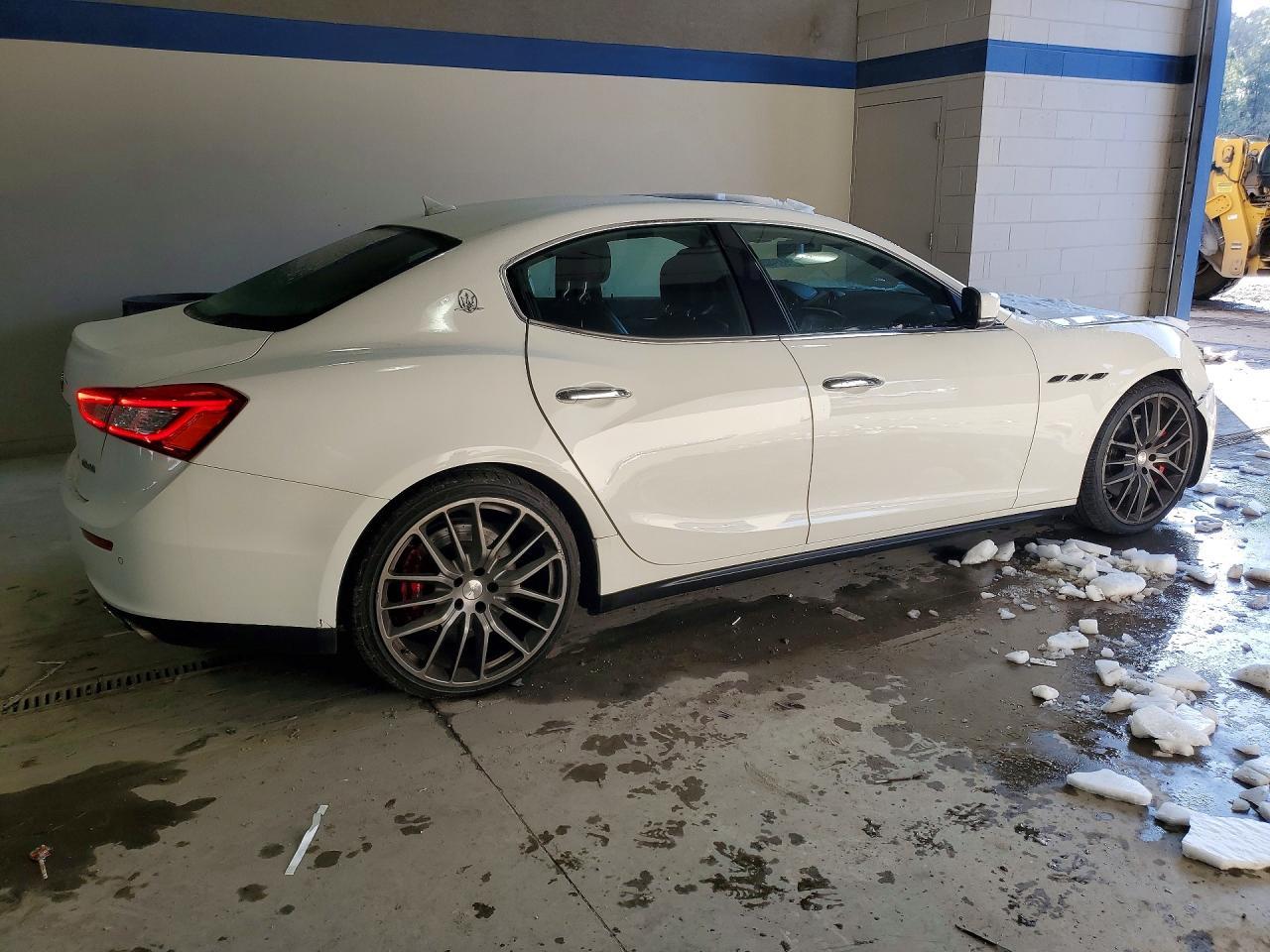 2015 Maserati Ghibli s