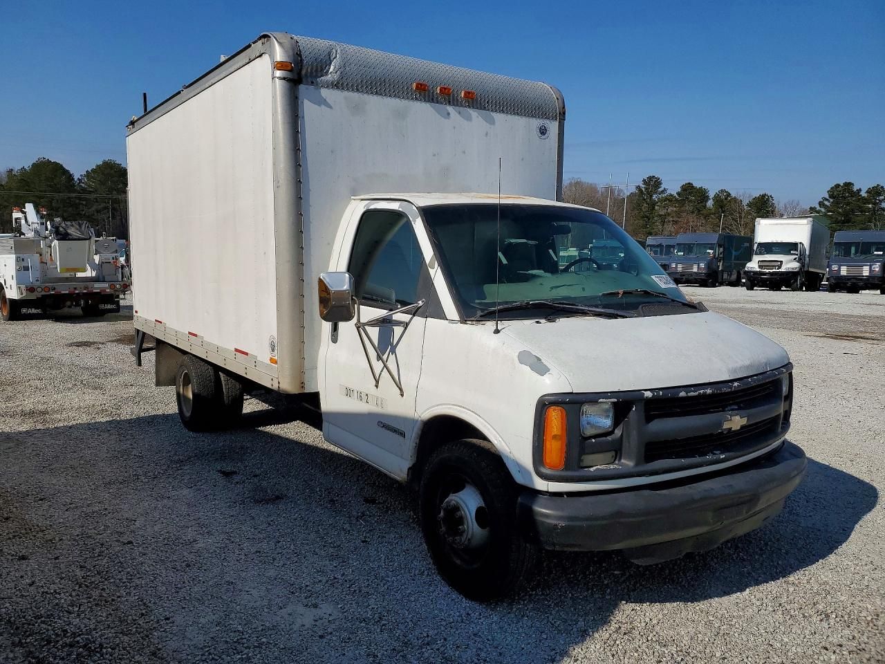 2001 Chevrolet Express BOX Truck