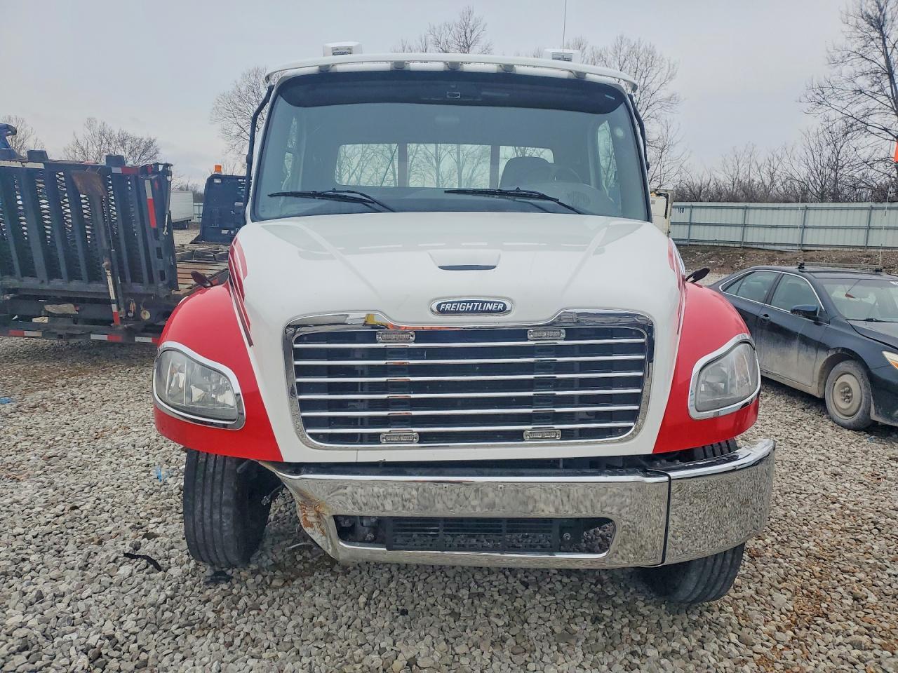 2021 Freightliner M2 106 MED-Semi Truck