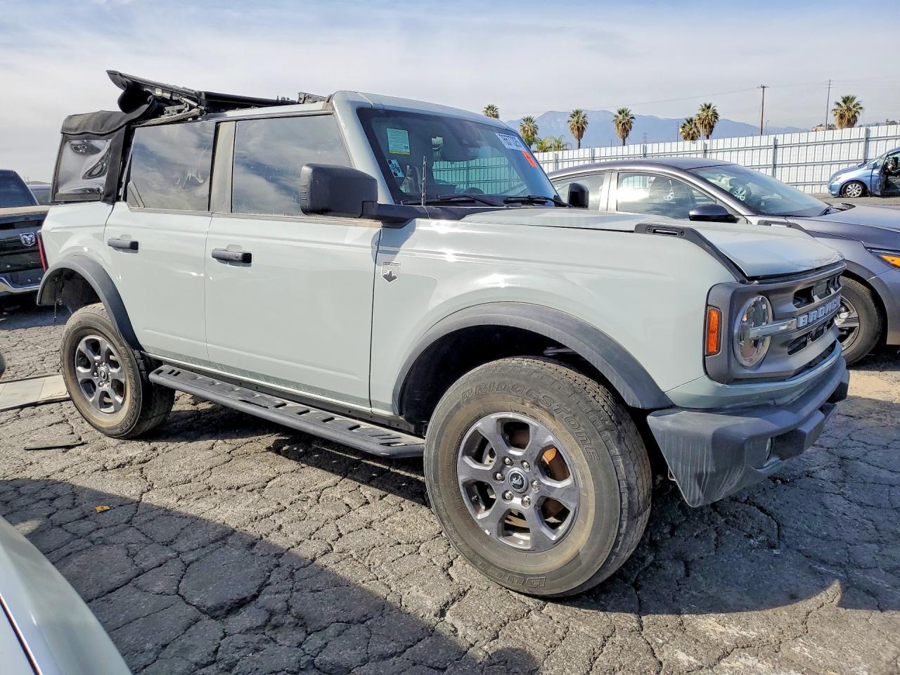 2023 Ford Bronco Base