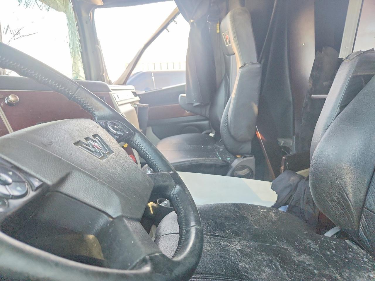 2020 Western Star 5700 XE