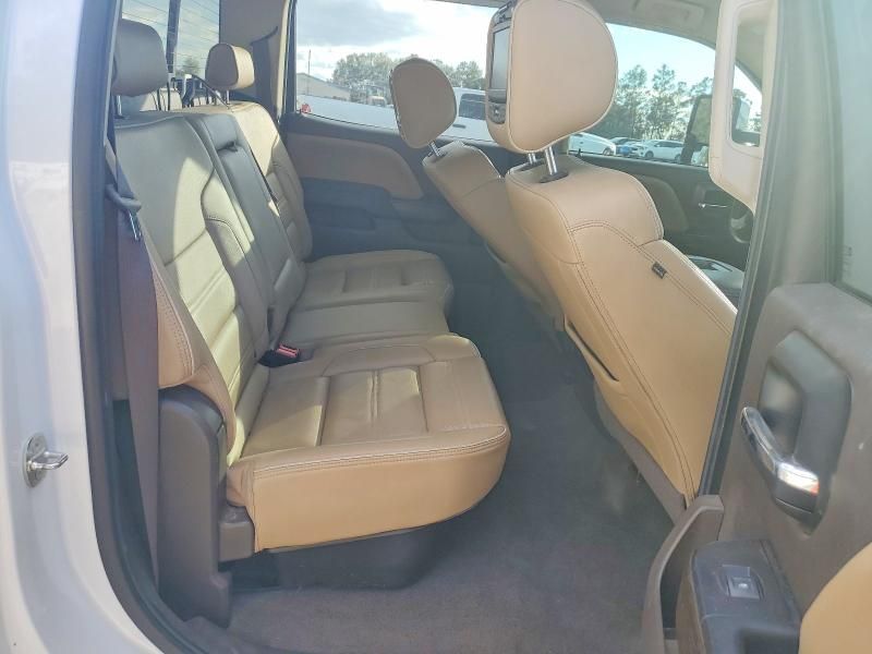 2018 GMC Sierra K3500 Denali