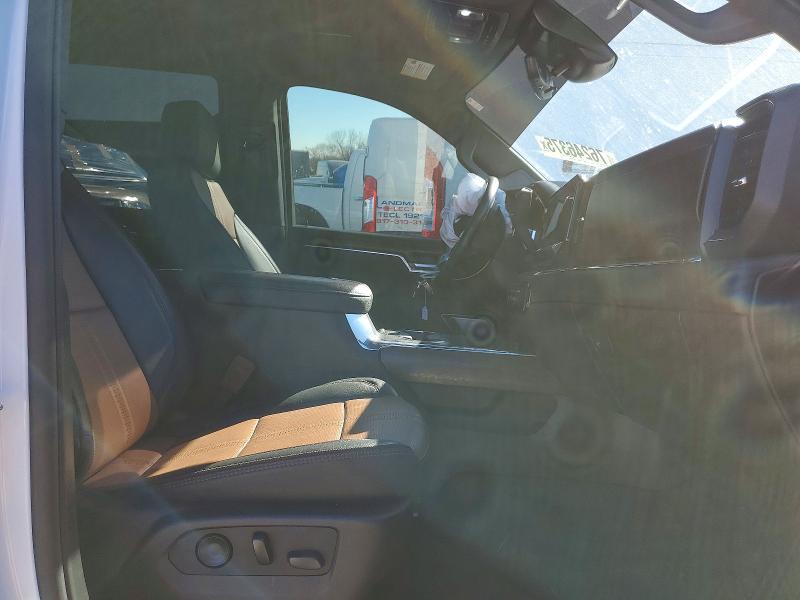 2024 Chevrolet Silverado K3500 High Country