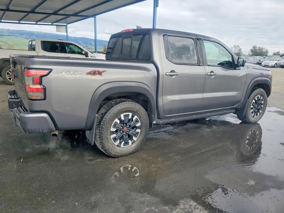 2022 Nissan Frontier s