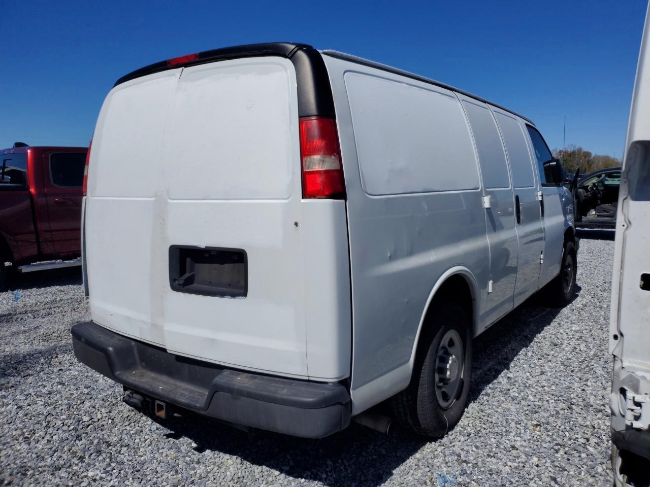 2017 Chevrolet Express 2500 Cargo Delivery van