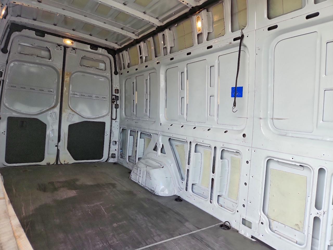 2022 Mercedes-Benz Sprinter 2500 Delivery Van