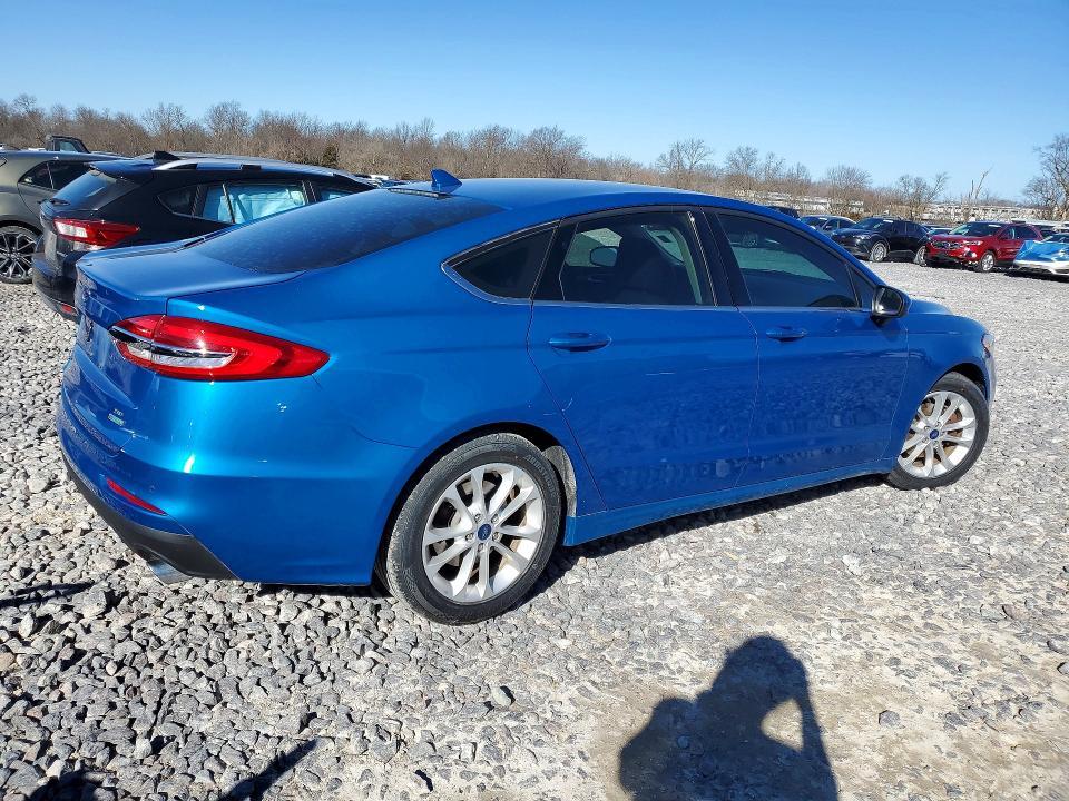 2019 Ford Fusion se