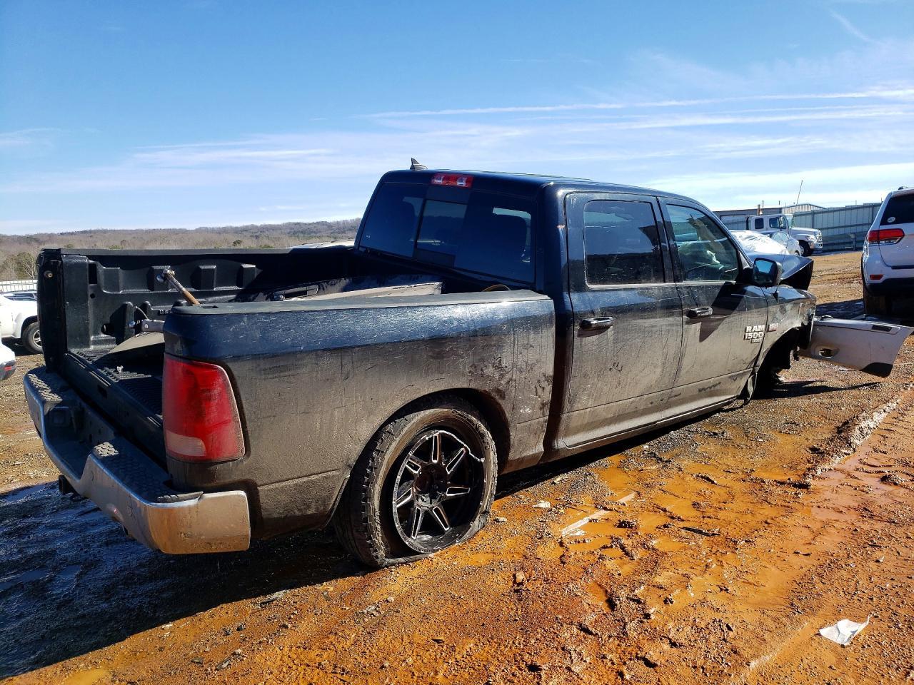 2019 Dodge Ram 1500 Classic slt