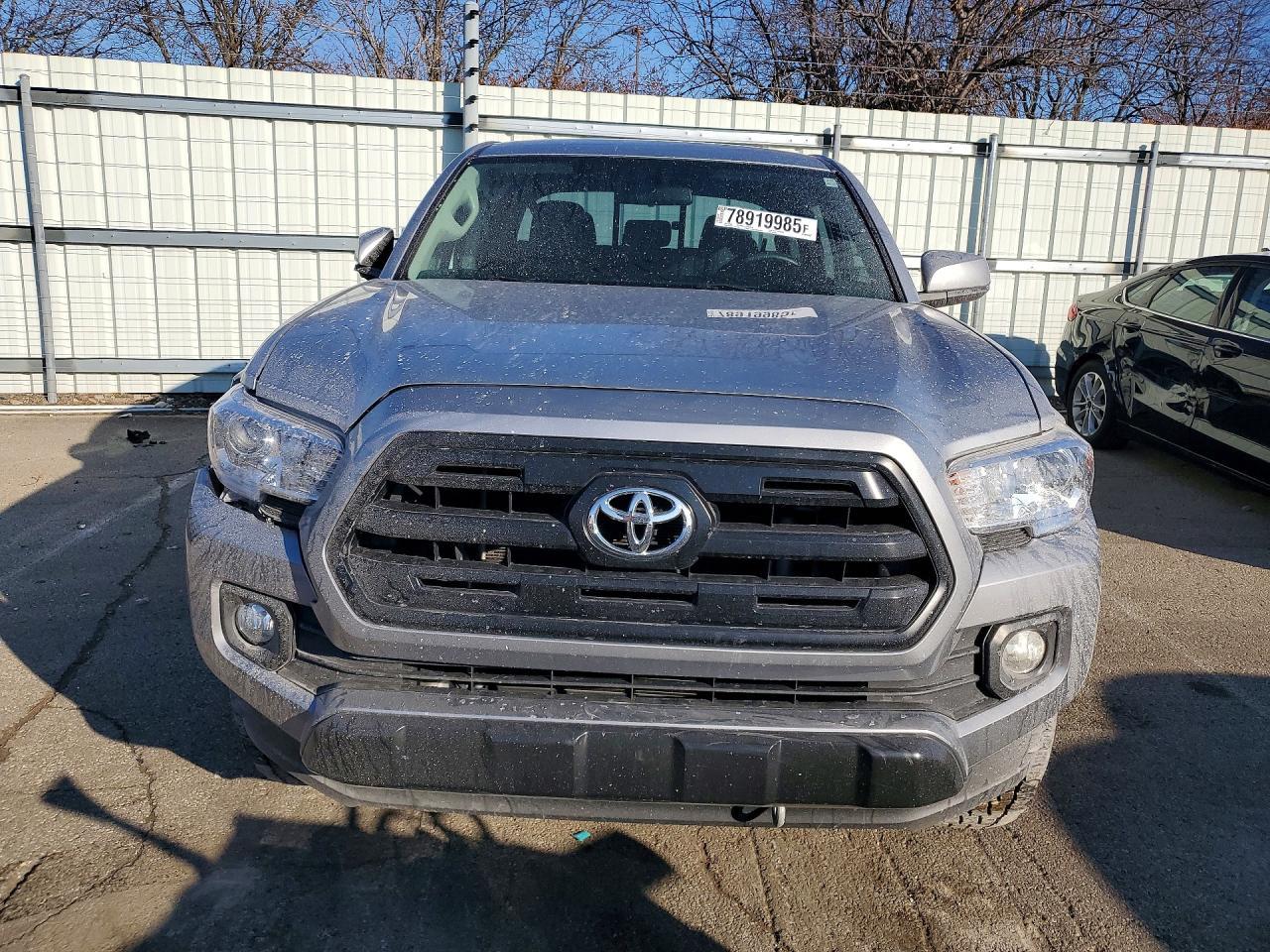 2017 Toyota Tacoma SR