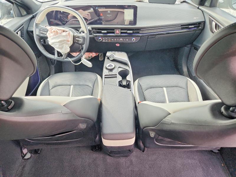 2025 KIA EV4