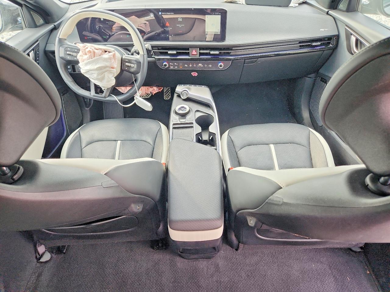 2025 KIA EV4