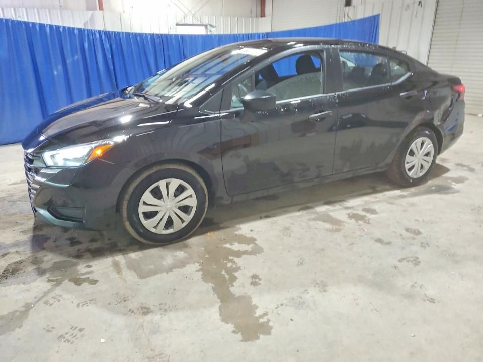 2025 Nissan Versa s