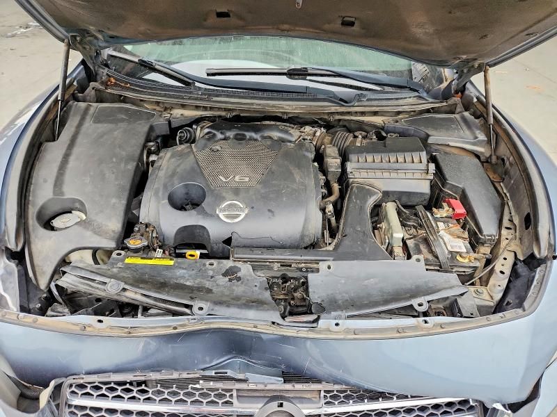 2010 Nissan Maxima s